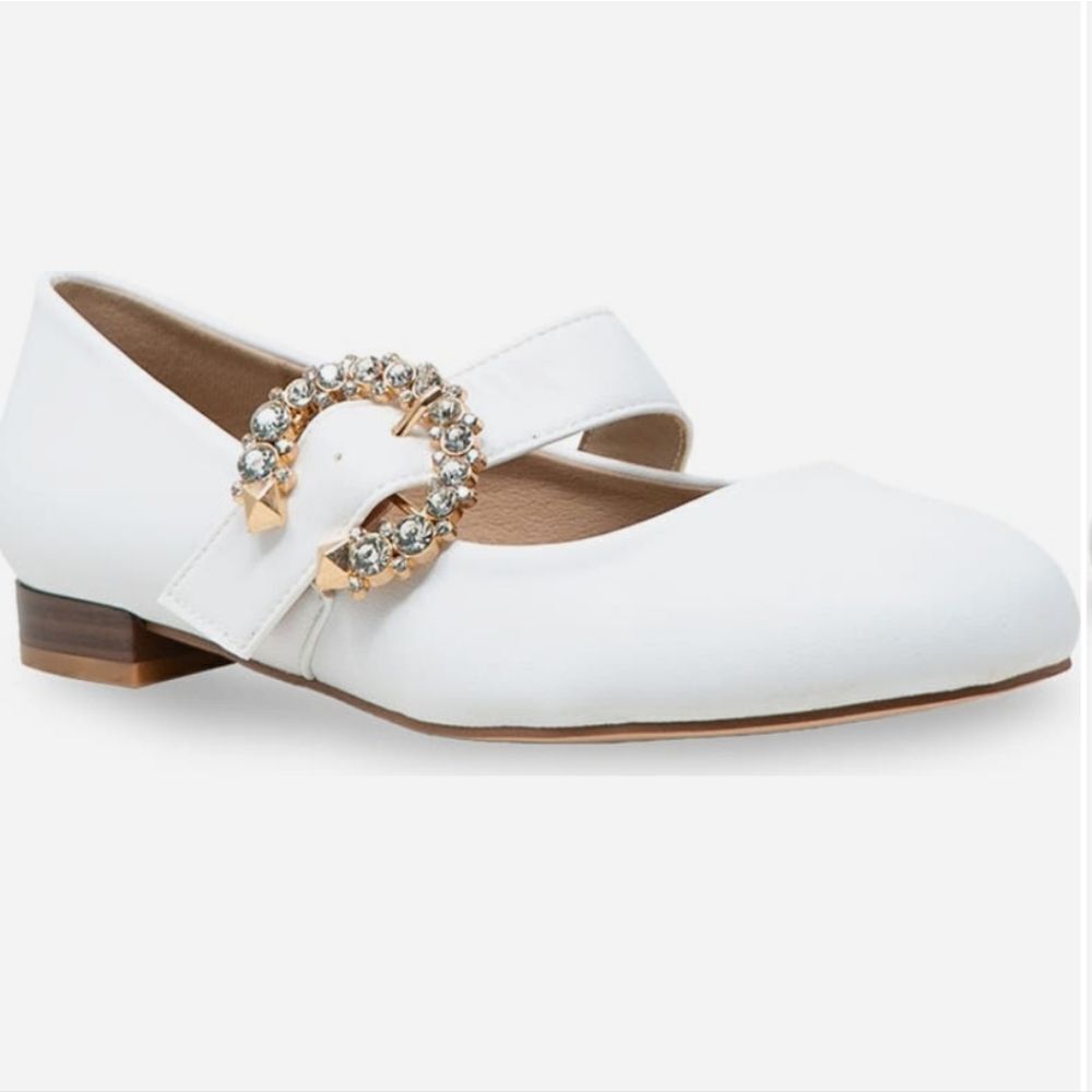 Elegant White Women's Flats with Embellished Strap